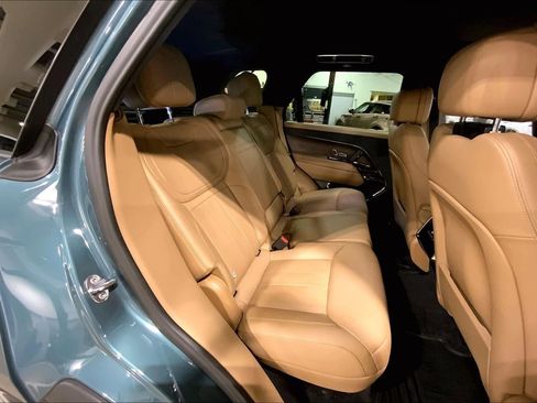 Used 2024 Land Rover Range Rover Sport SE image 19