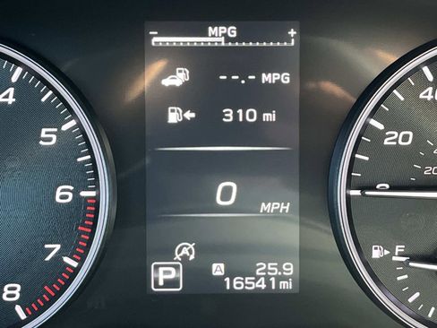 Used 2024 Subaru Outback Premium image 37