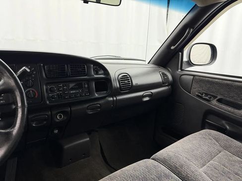 Used 1999 Dodge Ram 1500 Truck 2WD Regular Cab image 8