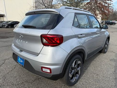 New 2026 Hyundai Venue SEL image 9