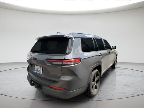 Used 2025 Jeep Grand Cherokee L Altitude AWD/4WD image 4