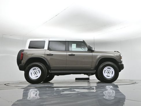 New 2026 Ford Bronco Heritage Edition AWD/4WD image 7