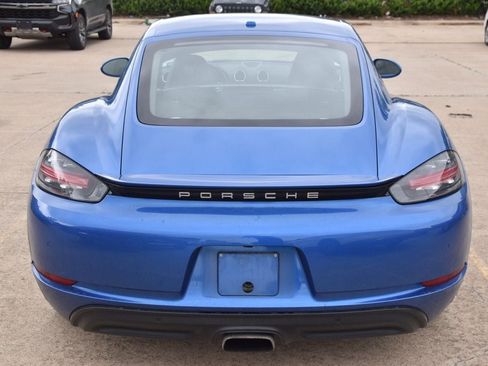 Used 2018 Porsche 718 Cayman image 7