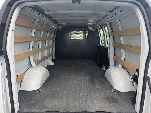 Used 2025 Chevrolet Express 2500 w/ Driver Convenience Package RWD image 20