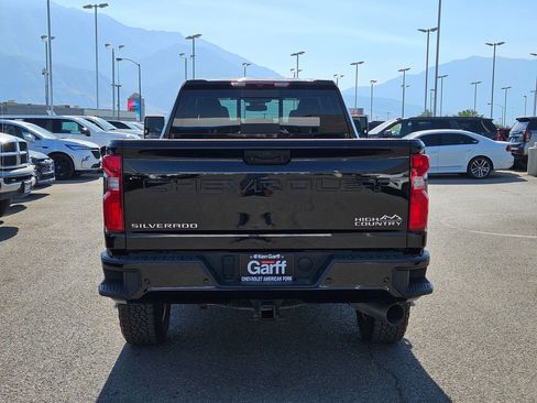 Used 2024 Chevrolet Silverado 3500 High Country AWD/4WD image 4