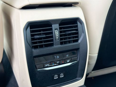 Certified 2025 BMW 330i Sedan image 22