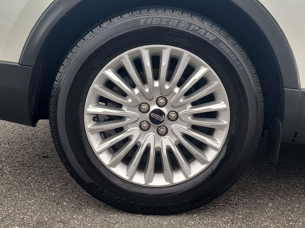 Used 2020 Lincoln Nautilus FWD image 6