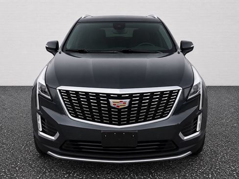 Used 2022 Cadillac XT5 Premium Luxury w/ Technology Package FWD image 6