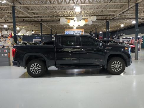 Used 2023 GMC Sierra 1500 AT4 w/ AT4 Premium Package AWD/4WD image 7