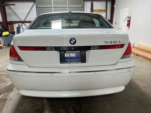 Used 2004 BMW 745Li RWD image 10