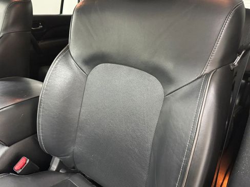 Used 2019 INFINITI QX80 Luxe w/ Proassist Package AWD/4WD image 26