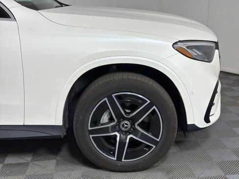Used 2023 Mercedes-Benz GLC 300 4MATIC image 12