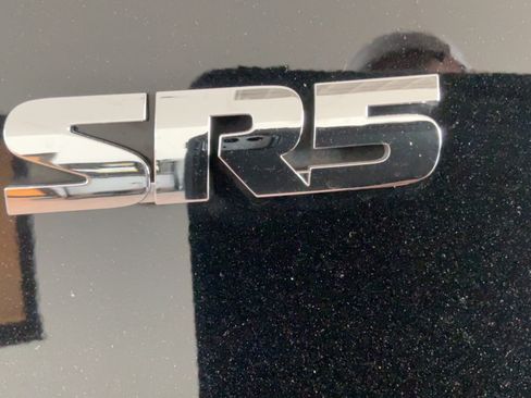 Used 2020 Toyota 4Runner SR5 Premium w/ Moonroof Package AWD/4WD image 43