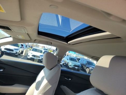 Used 2025 Honda Accord SE image 15