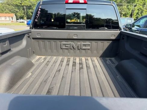 Used 2018 GMC Sierra 1500 SLT AWD/4WD image 11