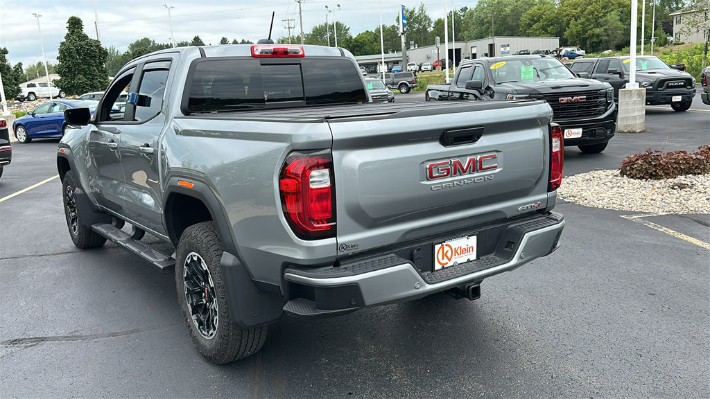 Used 2026 GMC Canyon AT4 w/ Technology Plus Package AWD/4WD image 6