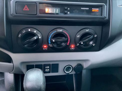 Used 2013 Toyota Tacoma 2WD Regular Cab image 17