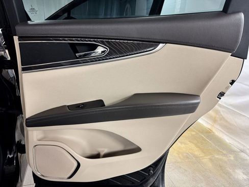 Used 2017 Lincoln MKX Reserve image 16