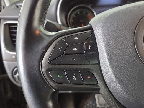 Used 2020 Jeep Cherokee Trailhawk AWD/4WD image 21