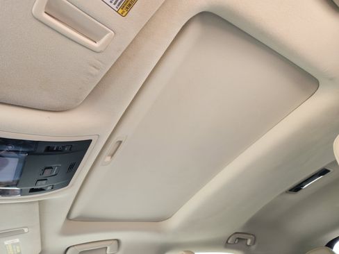 Used 2017 Lexus RX 450h AWD image 33