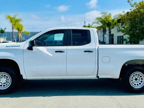 Used 2020 Chevrolet Silverado 1500 W/T w/ WT Convenience Package AWD/4WD image 9