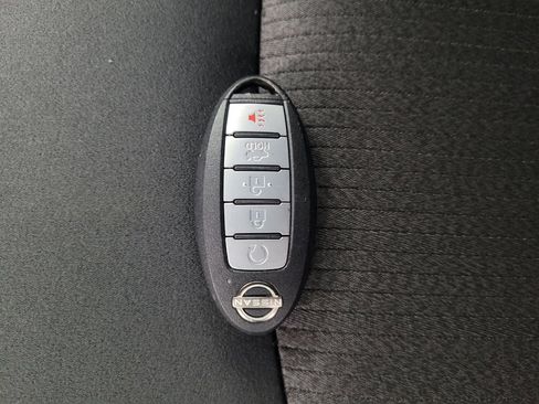 Used 2025 Nissan Altima 2.5 SV FWD image 32