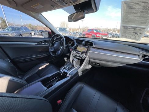 Used 2016 Honda Civic Touring image 35