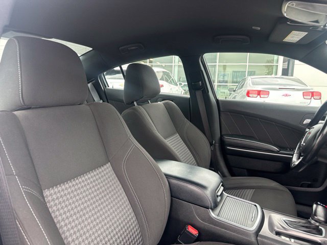 Used 2023 Dodge Charger SXT RWD image 9