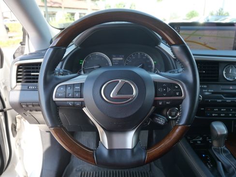 Used 2019 Lexus RX 350L Luxury image 12