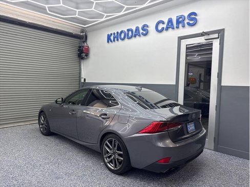 Used 2017 Lexus IS 200t F Sport w/ F Sport Package RWD image 3