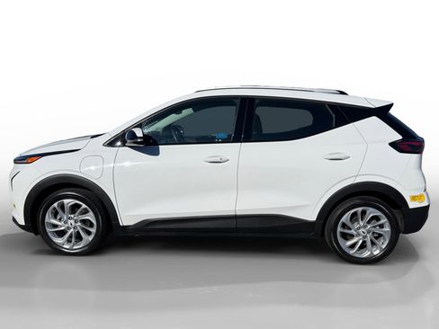 Used 2022 Chevrolet Bolt EUV LT image 2