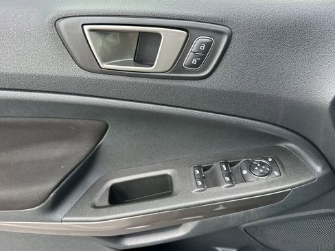 Used 2021 Ford EcoSport SE w/ SE Convenience Package image 12