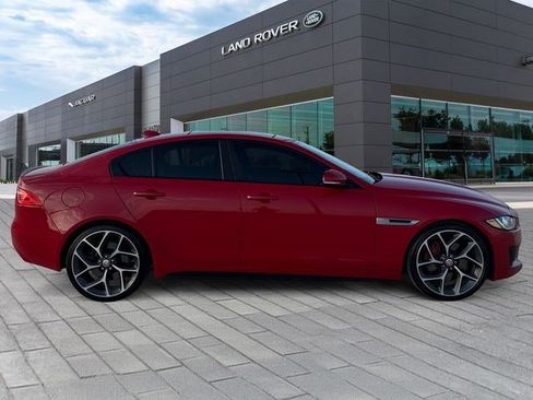 Used 2018 Jaguar XE S RWD image 6