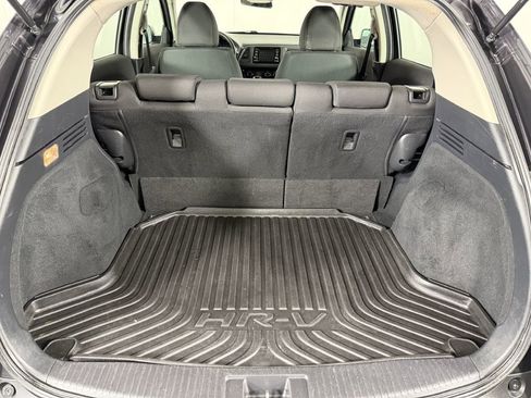 Used 2018 Honda HR-V LX image 38