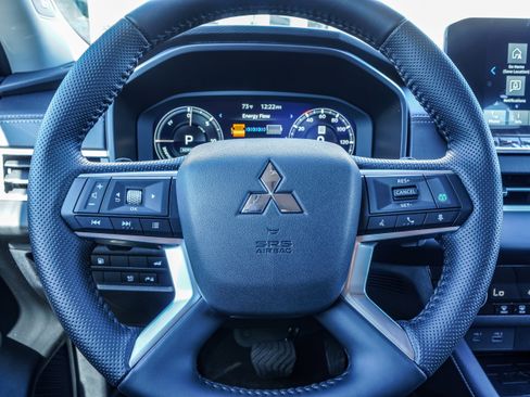 New 2025 Mitsubishi Outlander SE AWD/4WD image 14