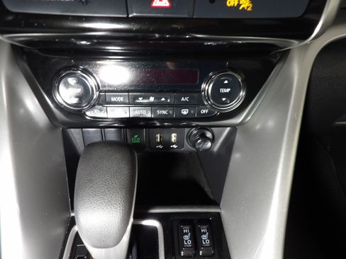 Used 2025 Mitsubishi Eclipse Cross SE AWD/4WD image 18