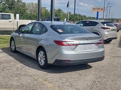 Used 2025 Toyota Camry LE FWD image 2