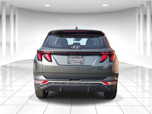 Used 2023 Hyundai Tucson SE image 4