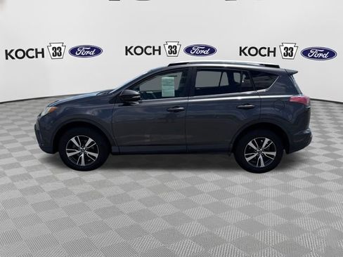 Used 2018 Toyota RAV4 XLE w/ Plus Extra Value Package AWD/4WD image 4