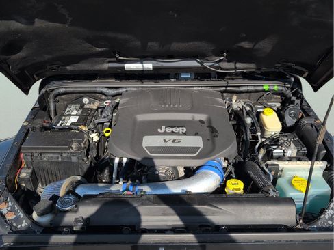 Certified 2016 Jeep Wrangler Sahara w/ Mopar Chrome Edition Group image 32