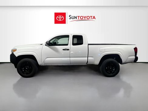 Used 2023 Toyota Tacoma SR image 7