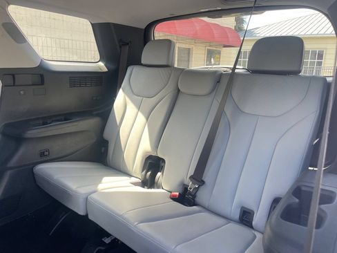 Used 2024 Hyundai Palisade SEL w/ Premium Package AWD/4WD image 12