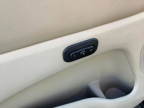 Used 2018 Jeep Grand Cherokee Limited image 21