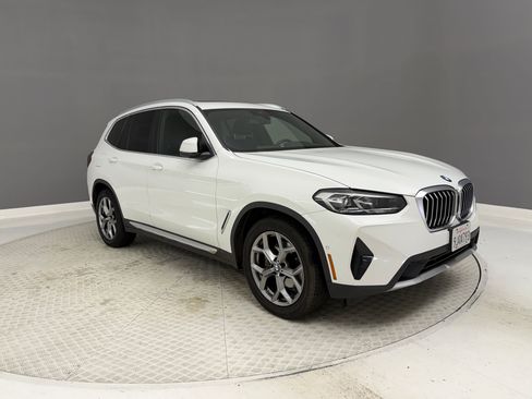 Used 2024 BMW X3 sDrive30i w/ Convenience Package RWD image 7