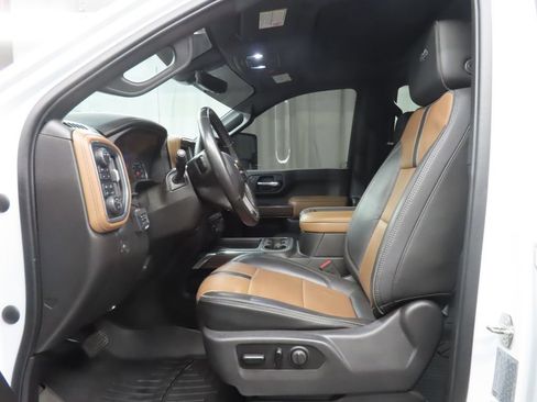 Used 2020 Chevrolet Silverado 3500 High Country w/ LPO, Dark Essentials Package AWD/4WD image 9