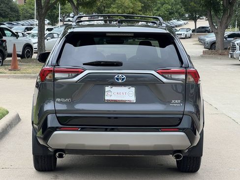 Used 2022 Toyota RAV4 XSE AWD/4WD image 6