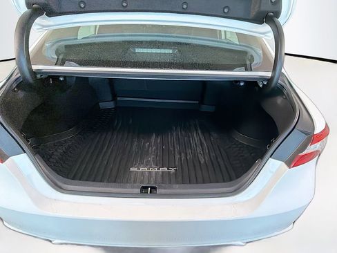 Used 2020 Toyota Camry SE image 27