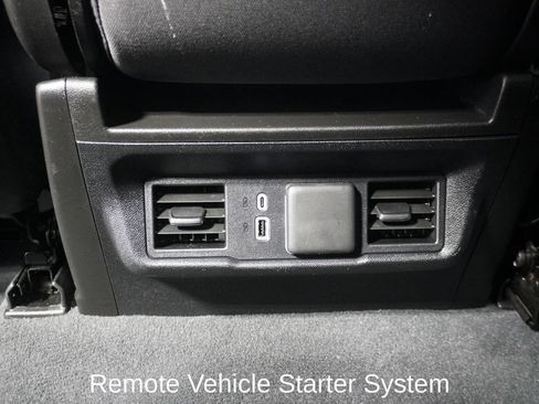 Used 2024 GMC Sierra 1500 SLE AWD/4WD image 7