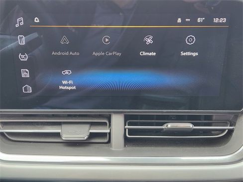 Certified 2024 Chevrolet Trax LT w/ Sunroof Package image 18