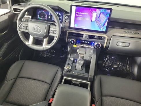 Used 2024 Toyota Tacoma Limited AWD/4WD image 16